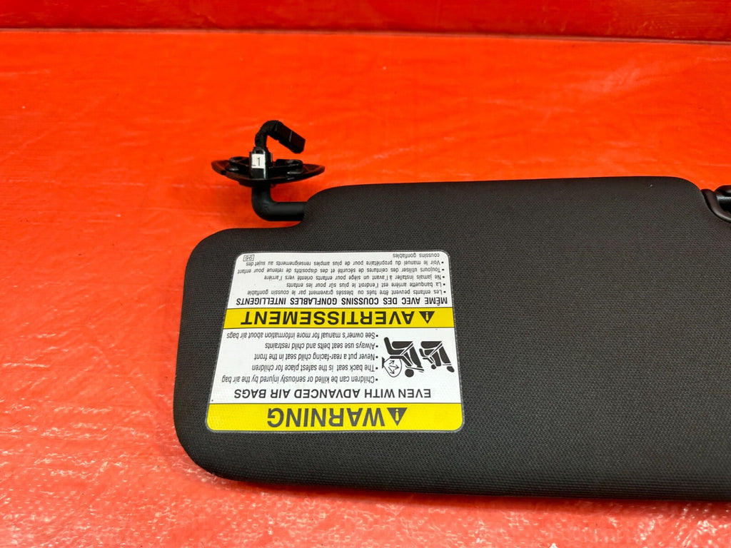 15 21 SUBARU WRX & STI   SUN VISOR   PASSENGER RIGHT   BLACK   NON EYESIGHT #1826
