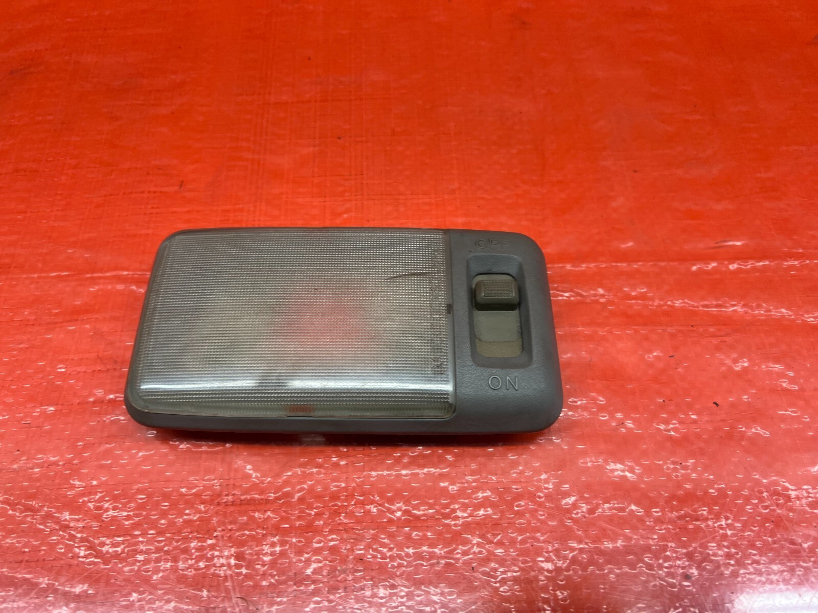 94 01 ACURA INTEGRA SEDAN   REAR   DOME MAP READING LIGHT LAMP   GRAY   OEM4