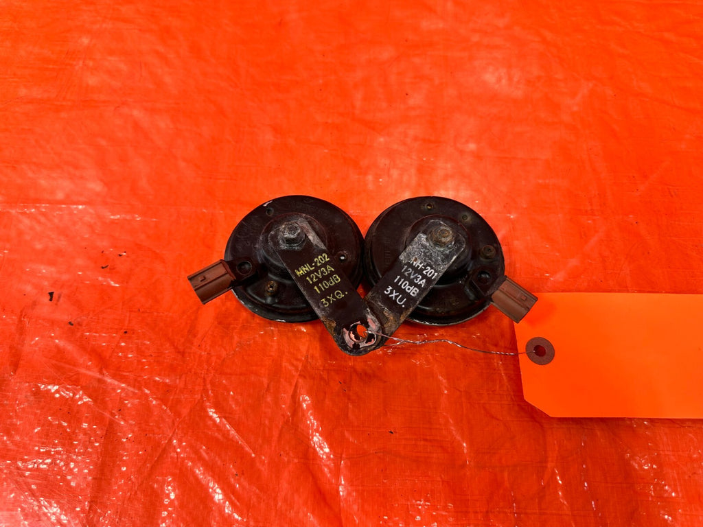 02 04 ACURA RSX   HORN COMBO SET   HORNS HIGH AND LOW   02 04 MODEL   OEM #2713