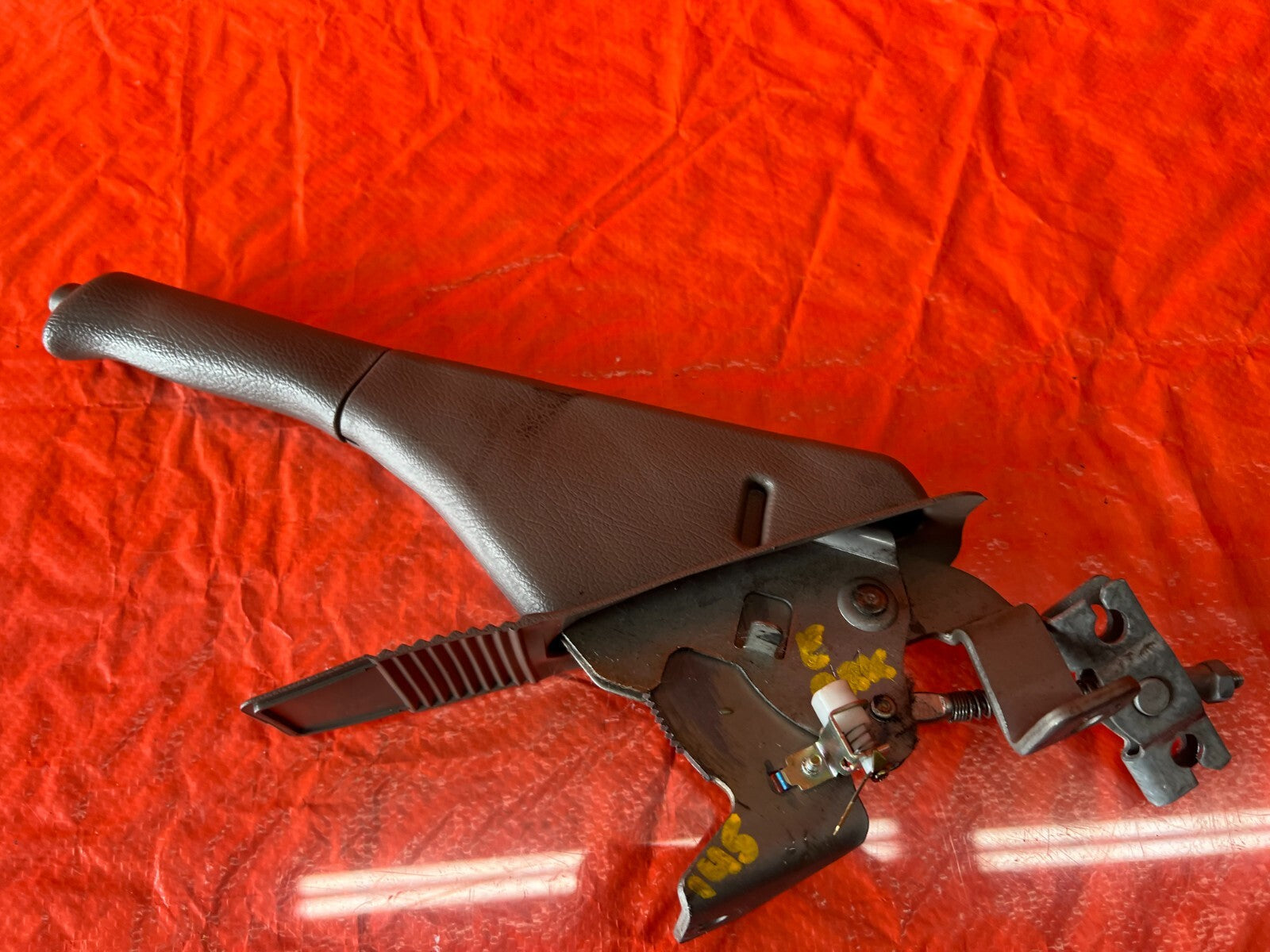 96 00 HONDA CIVIC   EMERGENCY / PARKING BRAKE W/ GRIP HANDLE   TAN   OEM 1454
