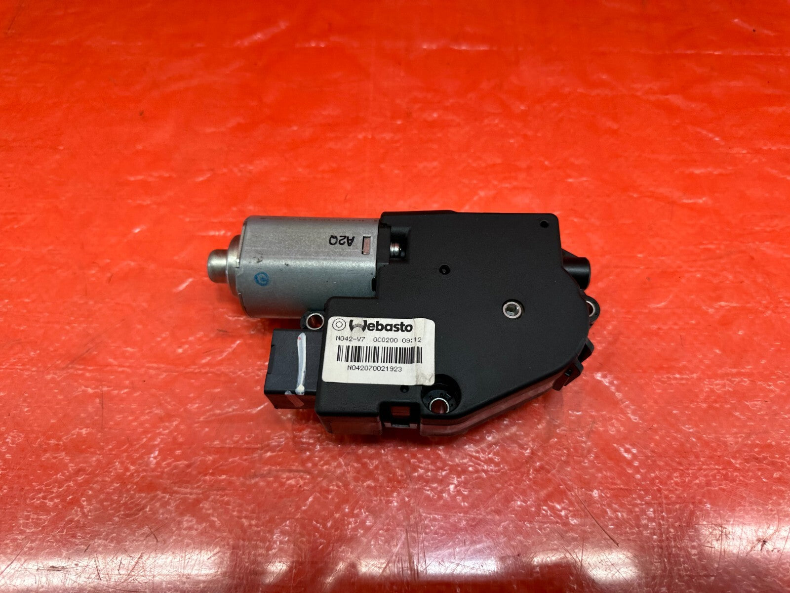 08 15 INFINITI G37 2D COUPE   SUNROOF MOONROOF SLIDING ROOF   MOTOR   OEM #2076