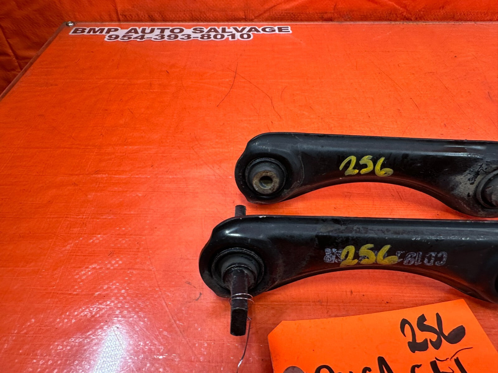 93 97 HONDA DEL SOL   LEFT AND RIGHT REAR UPPER CONTROL ARMS OEM FACTORY #2563