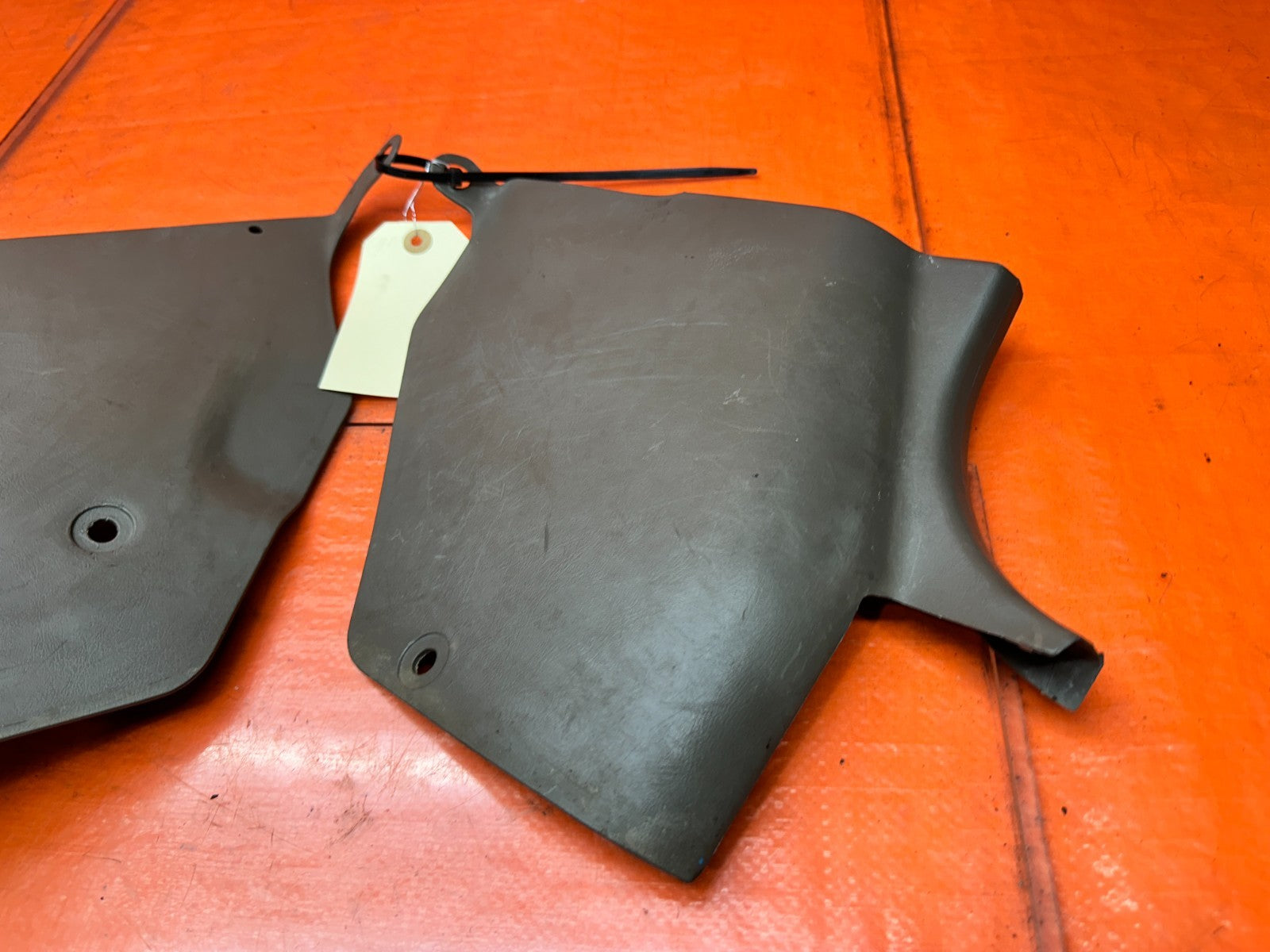 94-01 ACURA INTEGRA FOOTWELL KICK PANEL TRIMS PAIR LEFT DRIVER RIGHT PASS #3408