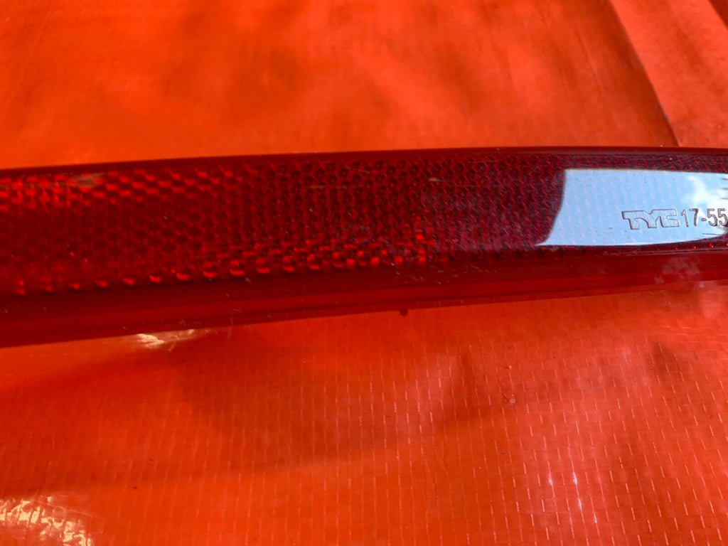 TYC BRAND   2016 2017 2018 KIA SORENTO NON SPORT   RIGHT REAR BUMPER REFLECTOR4