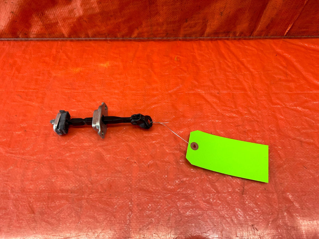 09 14 ACURA TSX   PASSENGER RIGHT DOOR CHECKER HINGE ARM STOPPER   OEM #2335