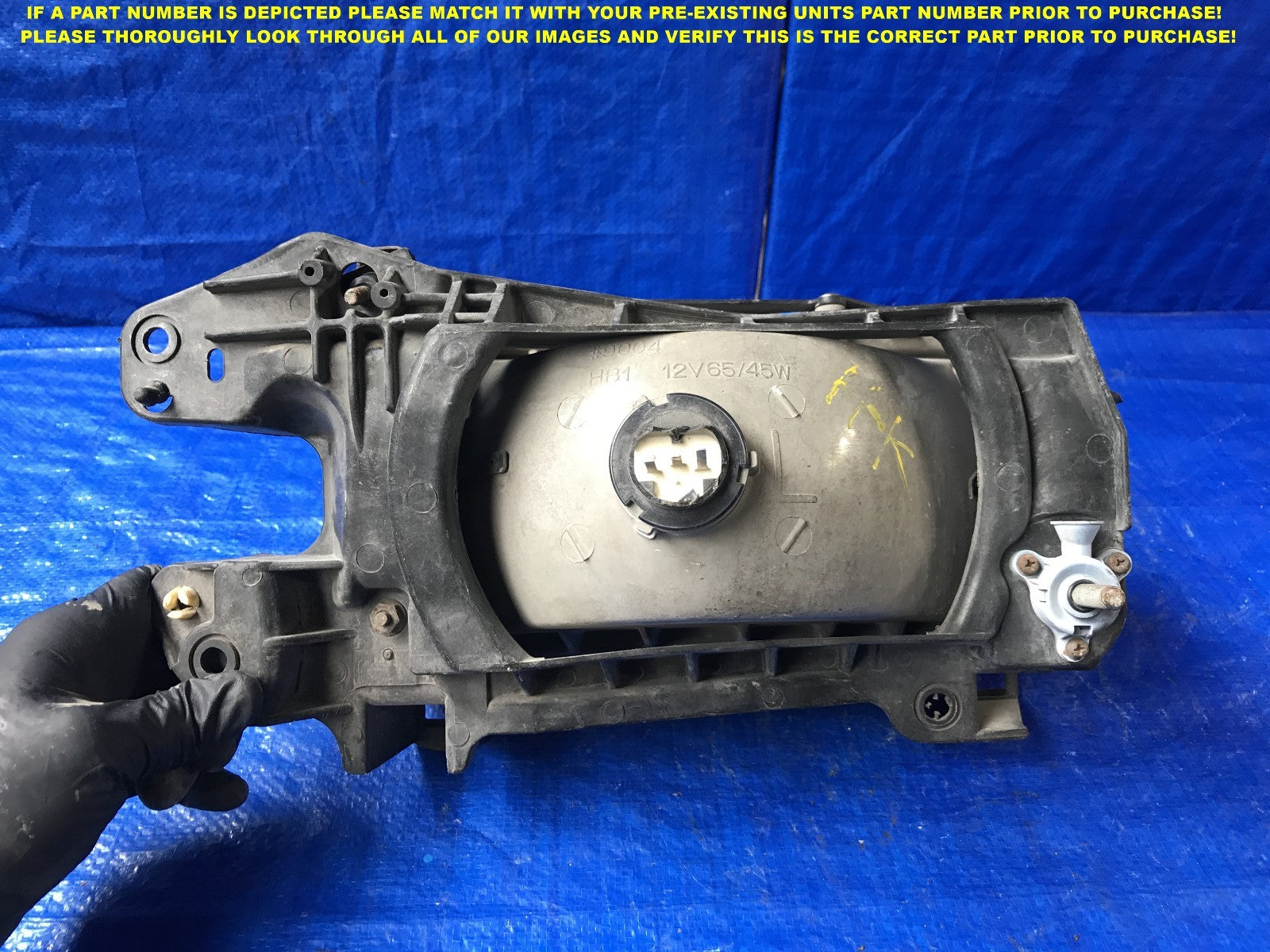 OEM 1989 1990 1991 1992 1992 1994 MAZDA MP5 DRIVER LEFT HEADLIGHT BRKN TAB HL25