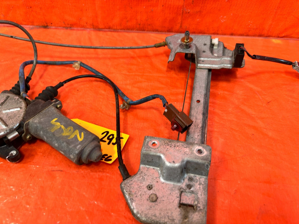 93 97 HONDA DEL SOL   REAR GLASS WINDSHIELD WINDOW REGULATOR W/ MOTOR   OEM #2957