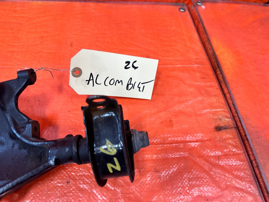 92 95 HONDA CIVIC EX SI 1.6L D16Z6 A/C AIR COMPRESSOR MOUNT BRACKET #Z65