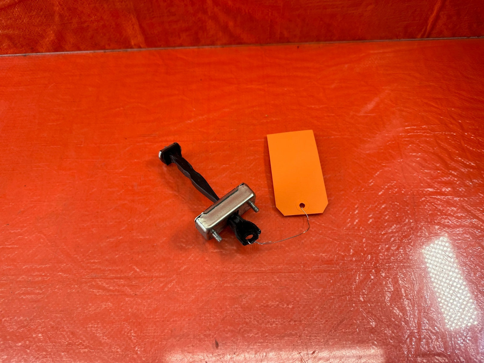 14 20 INFINITI Q50   LEFT OR RIGHT FRONT DOOR CHECKER HINGE ARM STOPPER OEM #2428