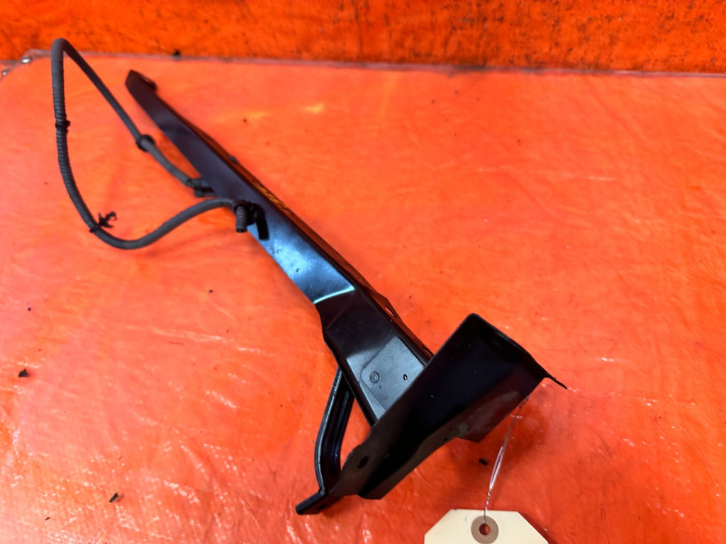 08 15 INFINITI G37 Q60 FRONT RADIATOR CORE SUPPORT CENTER BRACKET #3293