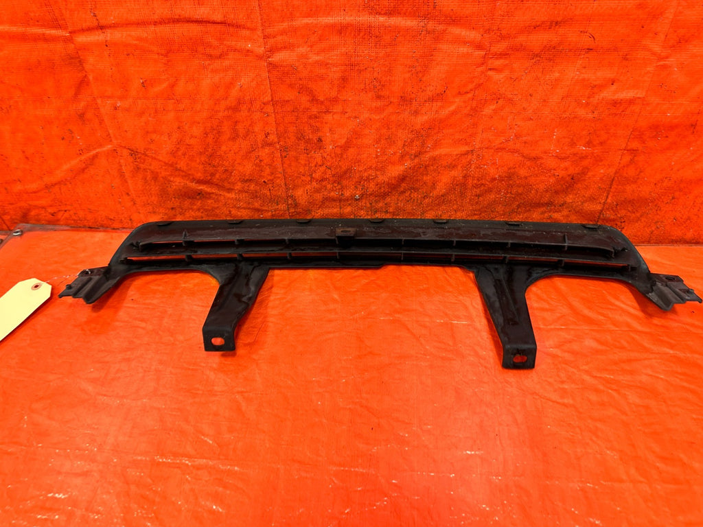 97 98 HONDA PRELUDE   FRONT BUMPER GRILLE ASSEMBLY   OEM FACTORY #32311
