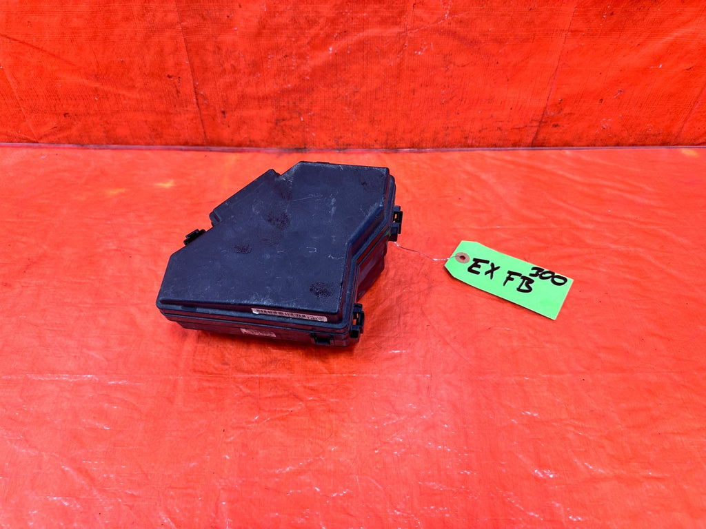 07 08 HONDA CIVIC SI SEDAN   EXTERIOR UNDER THE HOOD ENGINE BAY FUSE BOX OEM 3000