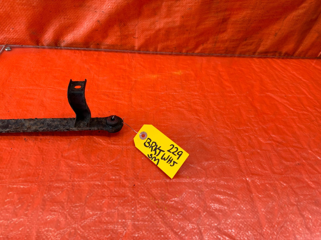 94 01 ACURA INTEGRA   AC CONDENSER ASSEMBLY MOUNTING BRACKET BAR MOUNT OEM #2291