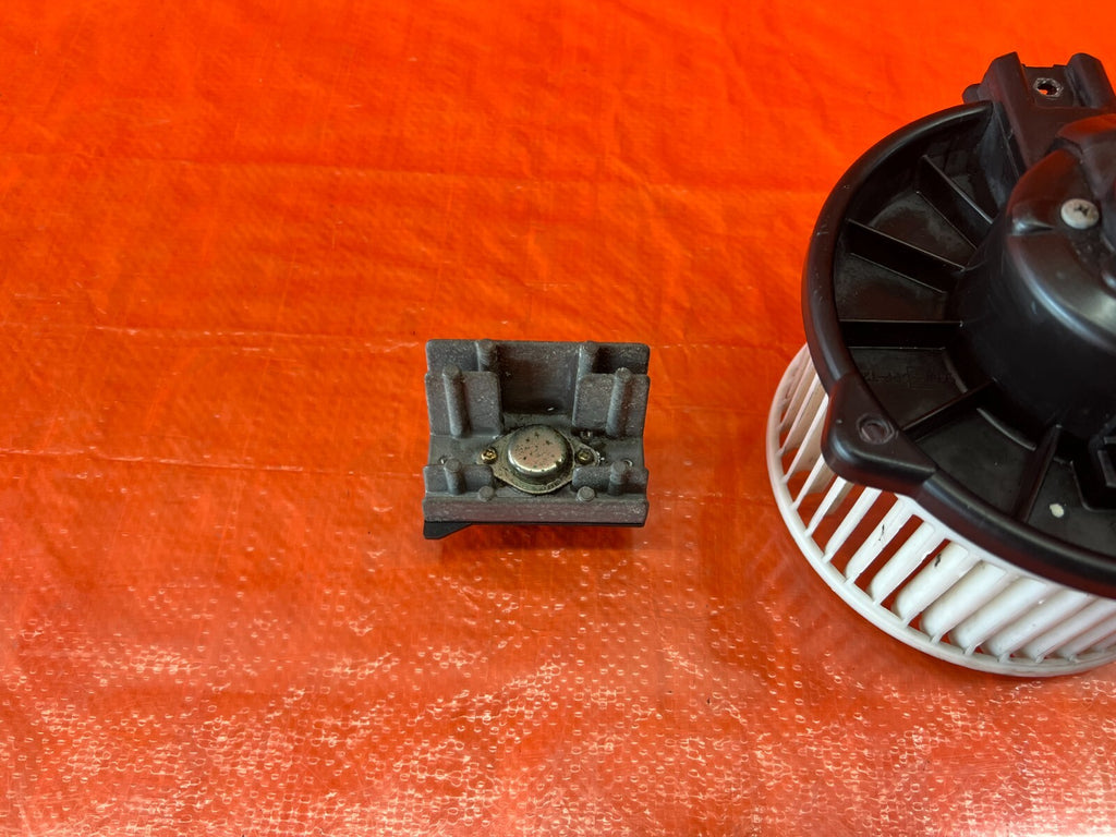 HONDA BLOWER MOTOR W/ RESISTOR   94 01 INTEGRA 92 00 CIVIC   OEM FACTORY #2284