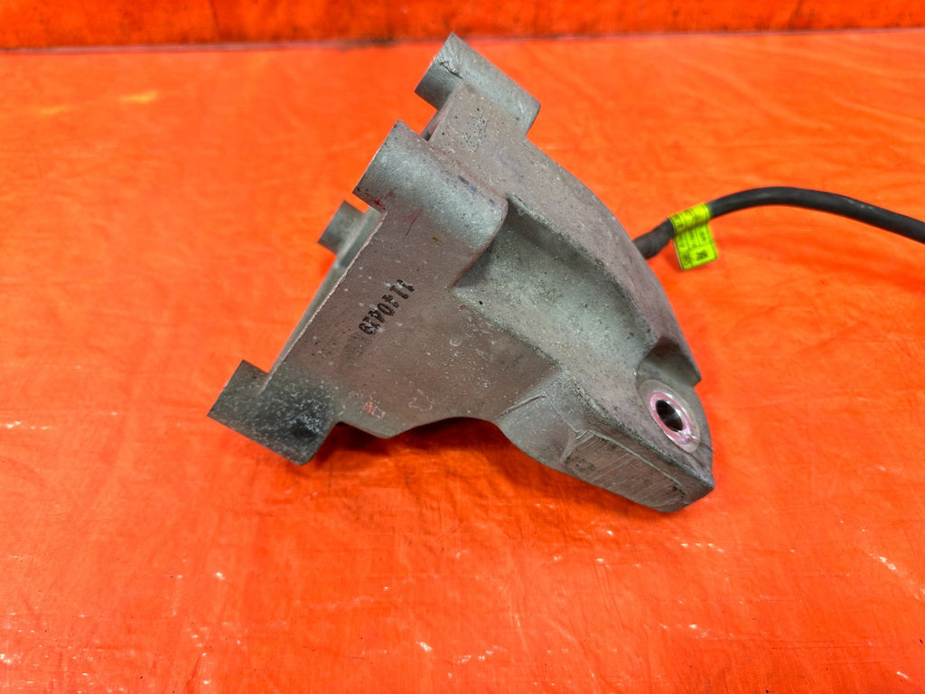 13 16 HYUNDAI GENESIS COUPE 3.8L   PASSENGER RIGHT   ALUMINUM ENGINE BRACKET 2993