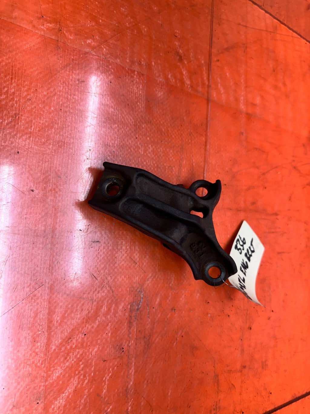 97 01 HONDA PRELUDE 2.2L LEFT DRIVER ENGINE MOTOR MOUNT BRACKET OEM #3364