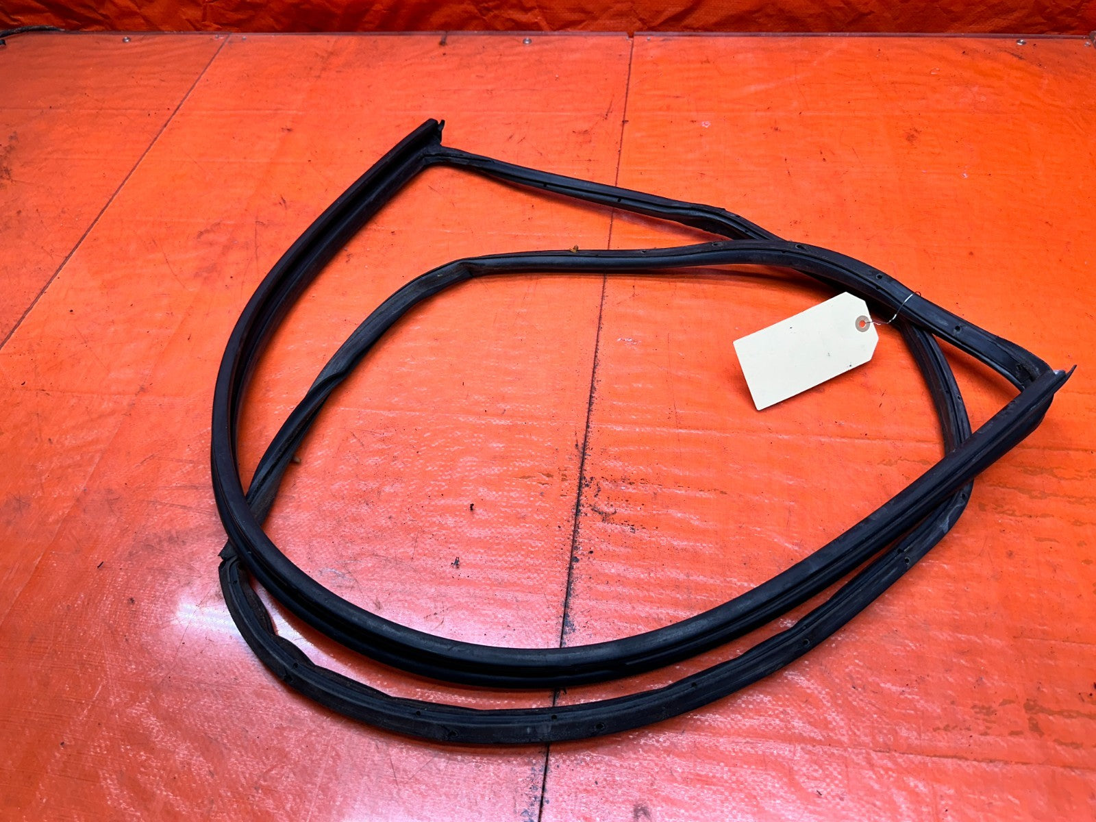 92 96 HONDA PRELUDE LEFT DRIVER DOOR WEATHERSTRIP OEM #33217