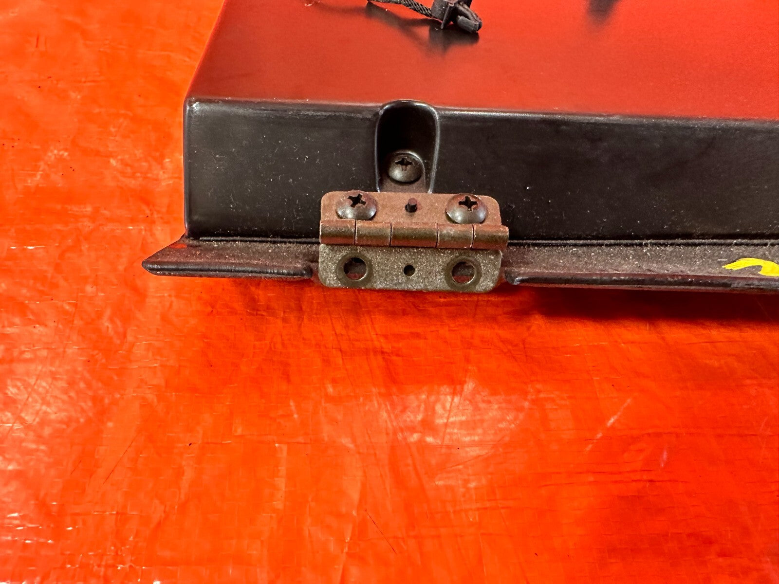 92 96 HONDA PRELUDE   GLOVE BOX   OEM FACTORY #2736