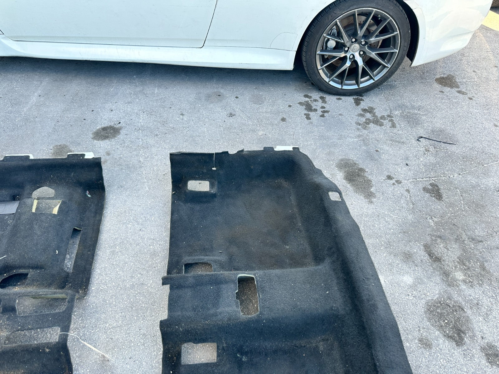 18 22 HONDA ACCORD 1.5L   CARPET   FRONT AND REAR PORTION   COMPLETE   OEM #3246