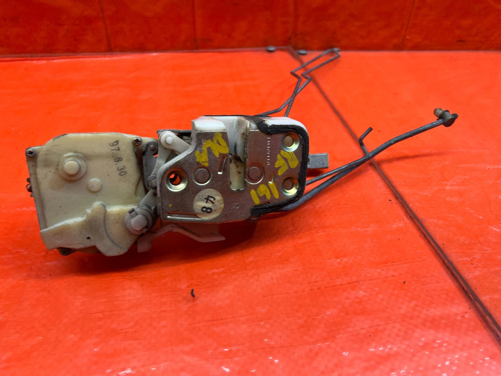 94 01 INTEGRA SEDAN   PASSENGER RIGHT FRONT DOOR LOCK ACTUATOR   OEM #1615