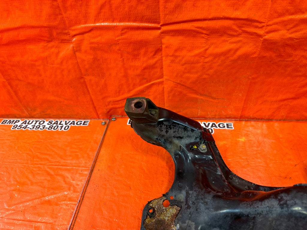 94 97 HONDA DEL SOL   FRONT SUBFRAME CROSSMEMBER K FRAME OEM   2569