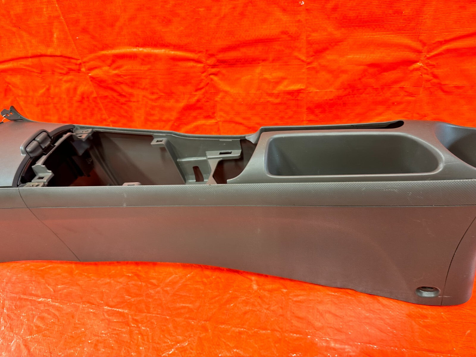 02 06 ACURA RSX   ARM REST CENTER CONSOLE ASSEMBLY   TAN IN COLOR   OEM #2803