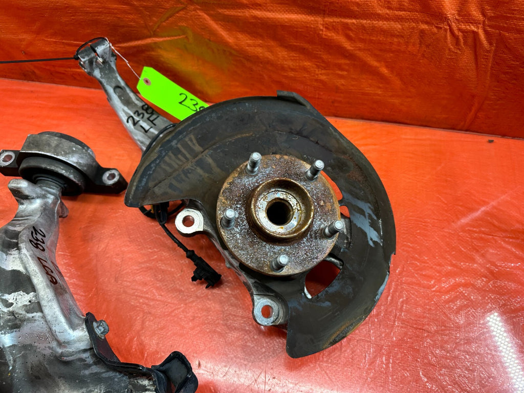 09 13 INFINITI G37 4D   RWD   LEFT FRONT SPINDLE W/ UPPER & LOWER CONTROL ARMS3