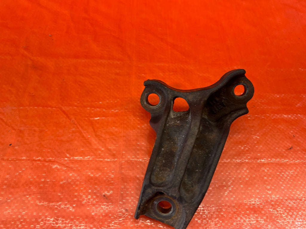 97 01 HONDA PRELUDE   POST MOUNT TO MOTOR MOUNT BRACKET   LEFT SIDE   OEM #1365