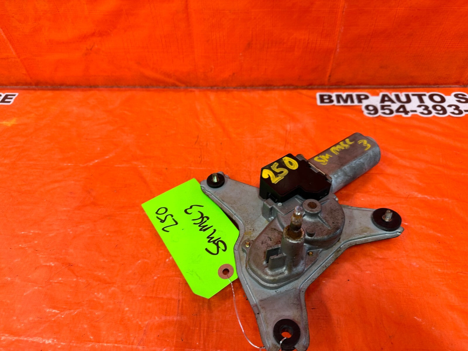 00 05 TOYOTA CELICA   REAR WINDSHIELD TAILGATE WIPER MOTOR   OEM FACTORY #2506