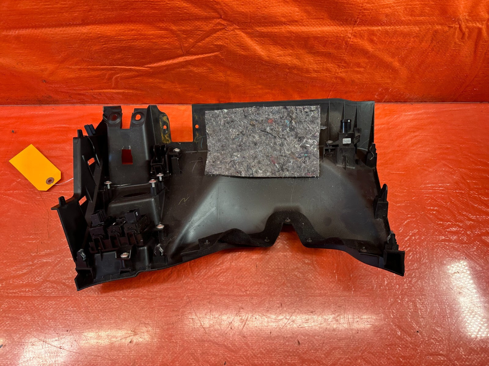 08 15 INFINITI G37 Q60 COUPE   KNEE TRIM UNDER STEERING COLUMN LOWER COVER   2328