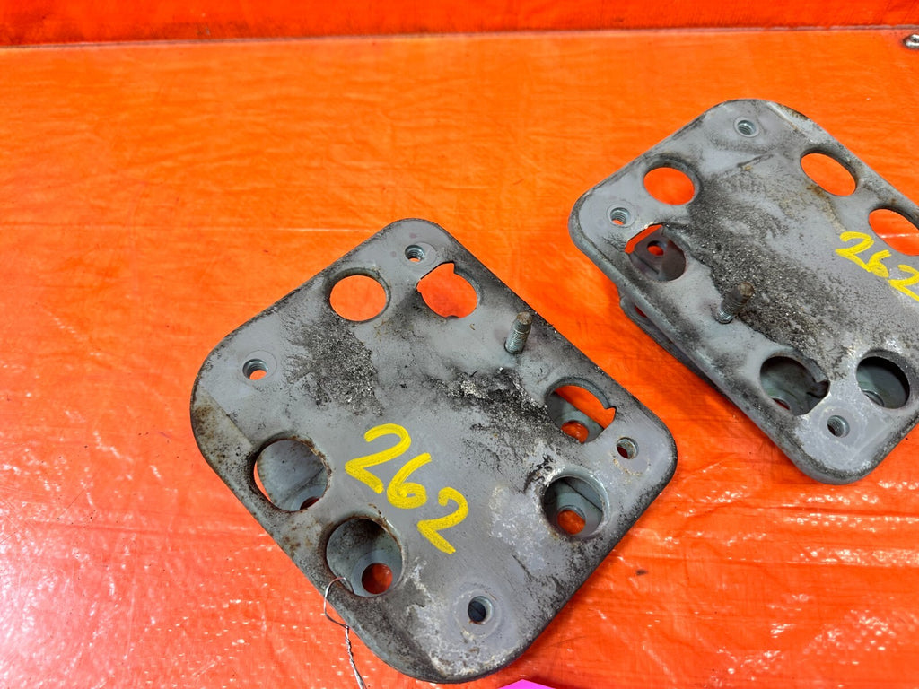 2004 04 NISSAN 350Z   REAR RE BAR CRASH BAR BEAM   MOUNTING BRACKETS LEFT RIGHT7