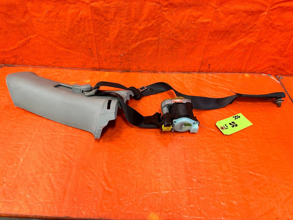 02 05 HONDA CIVIC SI EP3 HATCHBACK   LEFT & RIGHT FRONT SEAT BELTS   OEM 3o61