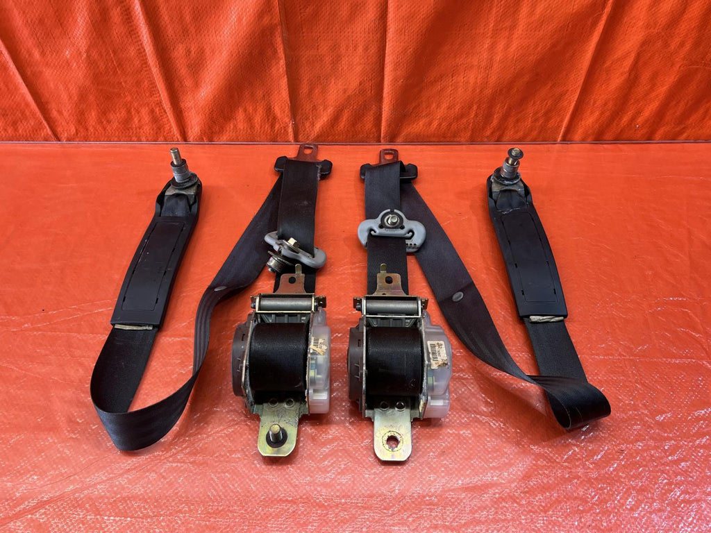 96 00 HONDA CIVIC   HATCHBACK   FRONT SEAT BELT SET LEFT & RIGHT SEAT BELTS OEM 0