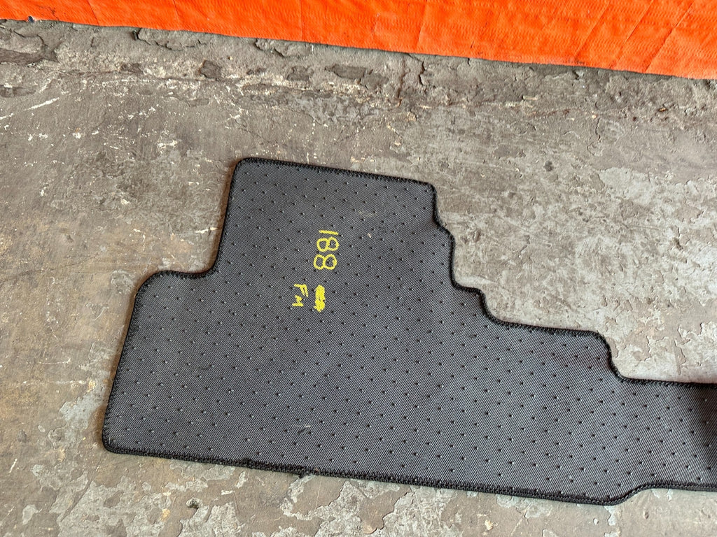 08 15 INFINITI G37 & Q60    2D COUPE   REAR FLOOR MAT   BLACK   OEM #18810