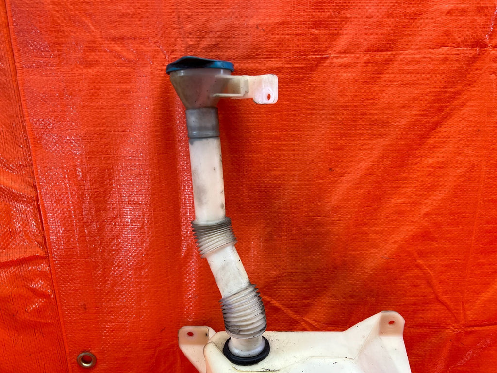 04 08 ACURA TSX   WINDSHIELD WIPER RESERVOIR TANK W/ MOTOR   OEM FACTORY #2099
