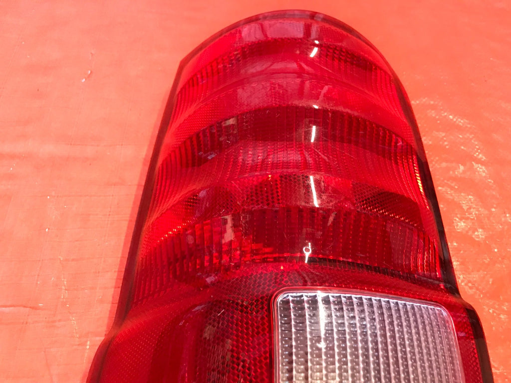 OEM 2001 2002 FORD EXPLORER 2 DOOR DRIVER LEFT TAIL LIGHT LAMP 1L2X 138505 2