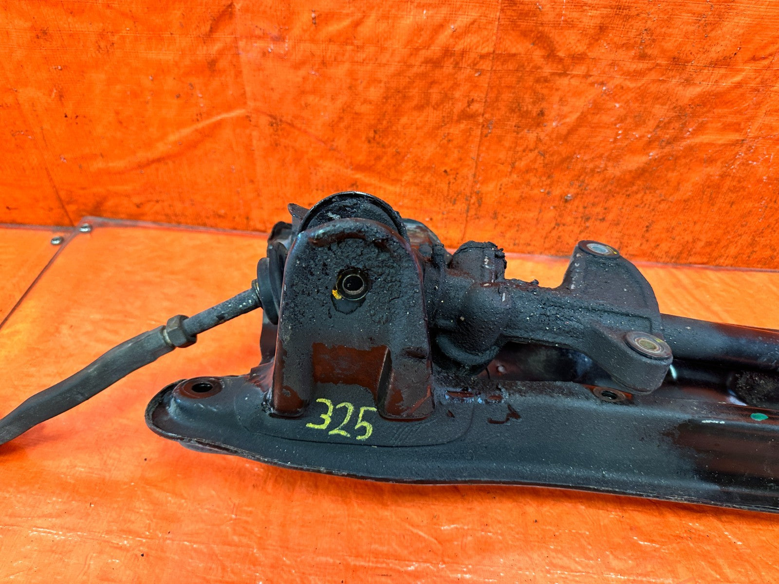 90 91 HONDA CIVIC HATCHBACK   FRONT SUBFRAME FRONT PORTION   OEM 3255