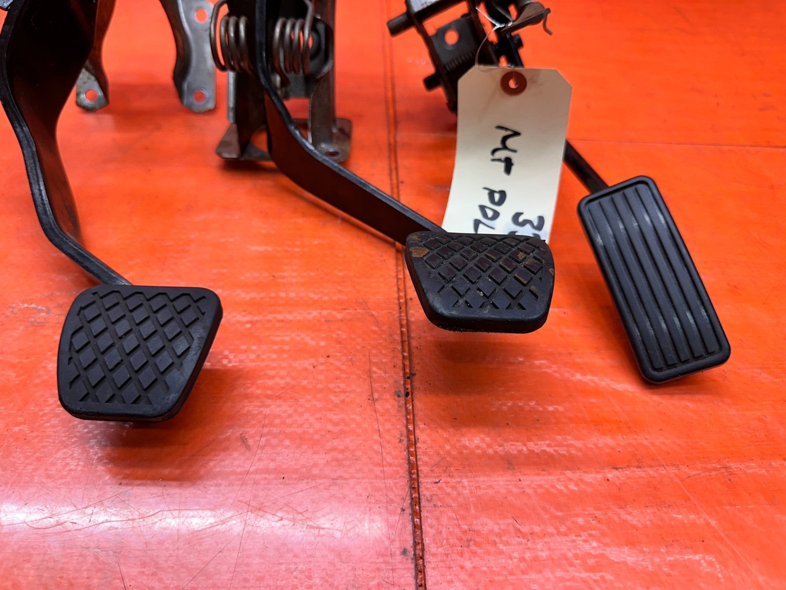 97 01 HONDA PRELUDE 2.2L 5 SPEED MANUAL CLUTCH BRAKE GAS PEDAL ASSEMBLY OEM #3354