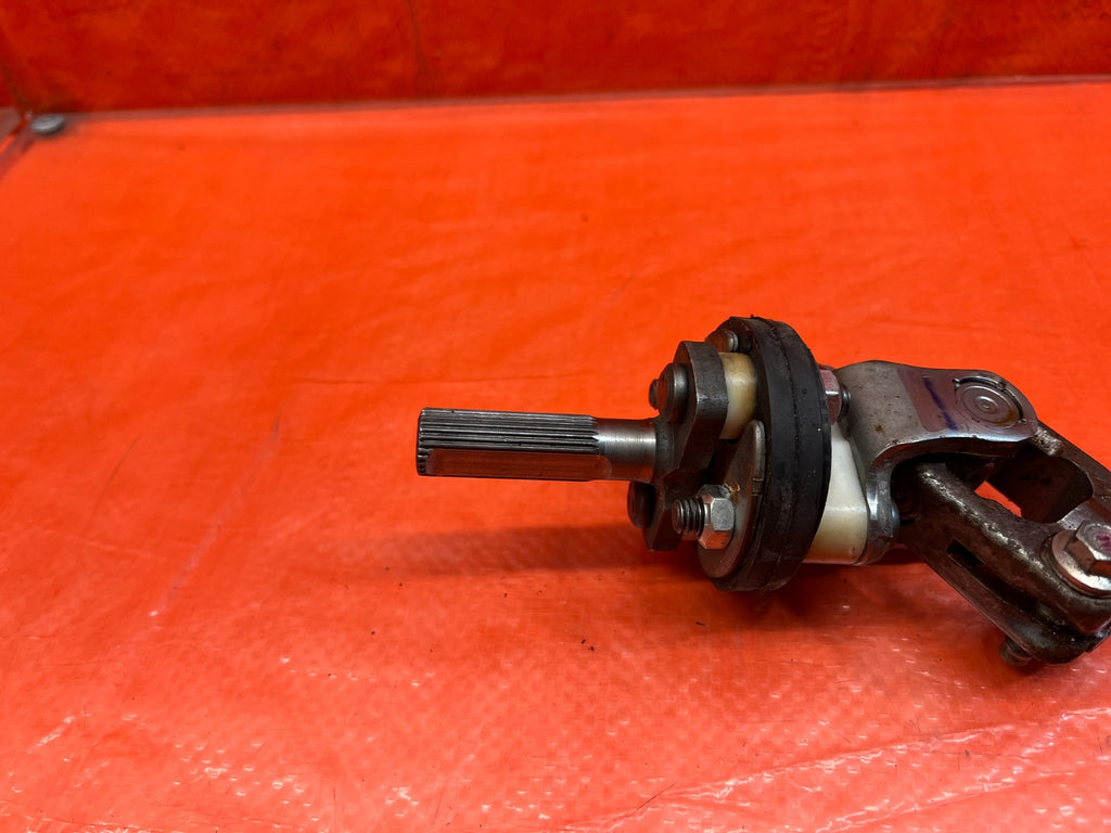 08 12 HONDA ACCORD   STEERING COLUMN TO RACK U / B JOINT SWIVEL YOKE CONNECTOR10