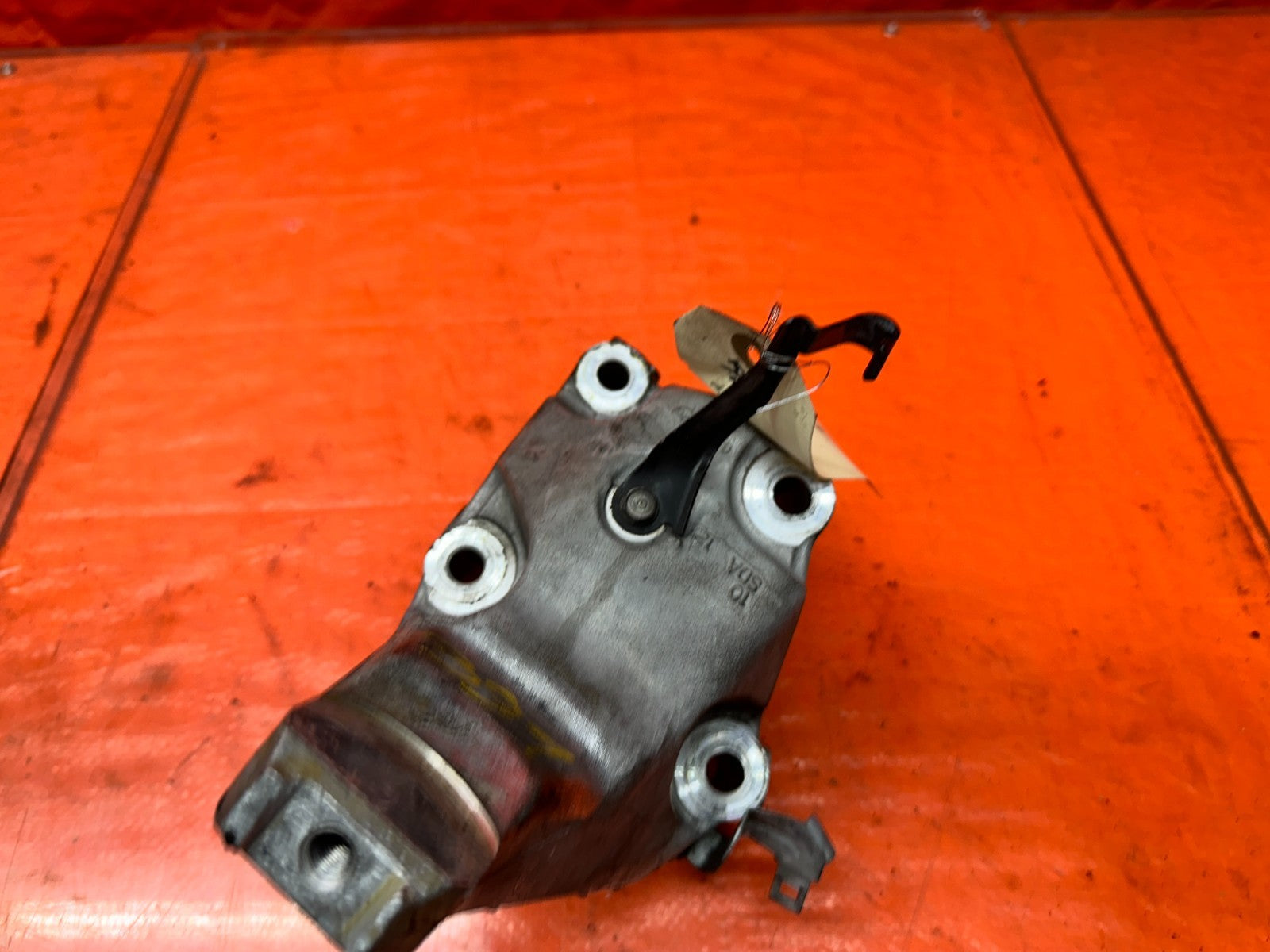 04-05 ACURA TSX 2.4L K24A2 ALUMINUM ENGINE MOTOR MOUNT BRACKET OEM #339-37