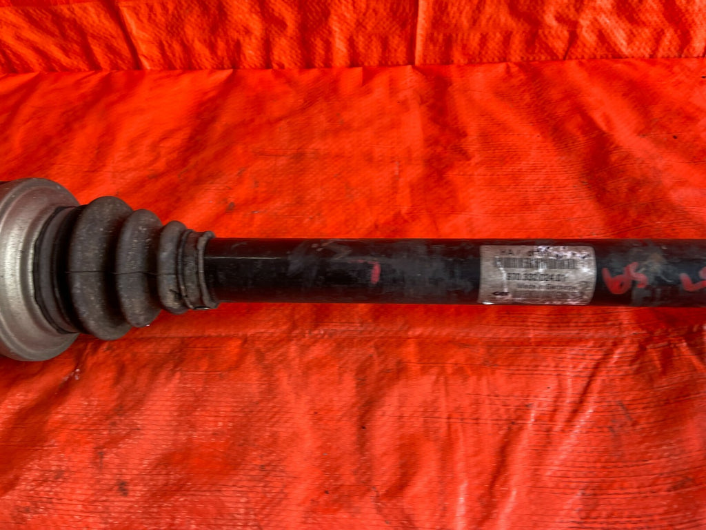 11 16 PORSCHE   PANAMERA 4 MODEL   LEFT OR RIGHT REAR AXLE DRIVESHAFT   OEM #656