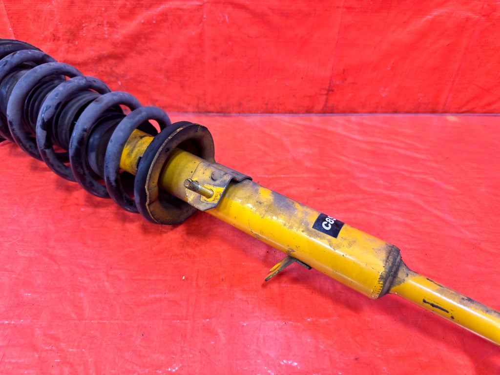 03 07 INFINITI G35 COUPE   W/ BREMBO MODEL   DRIVER LEFT FRONT SHOCK ABSORBER 982