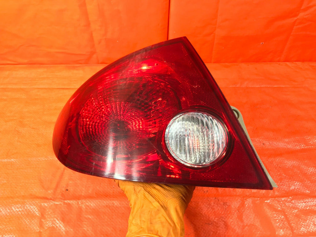 OEM 2005 2006 2007 CHEVROLET COBALT SEDAN DRIVER LEFT TAIL LIGHT LAMP 15277880 0