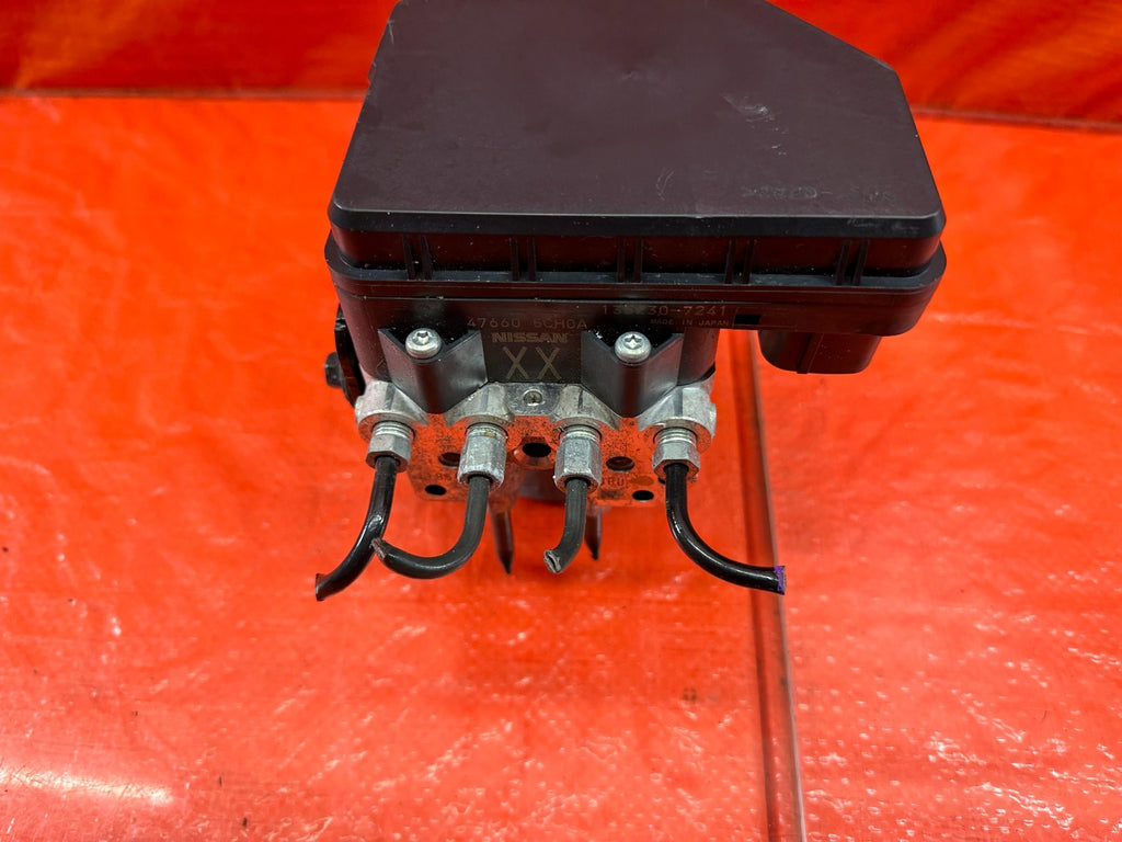 18 20 INFINITI Q60   REAR WHEEL DRIVE   W/ PRE CRASH   ABS PUMP MODULE OEM #2004