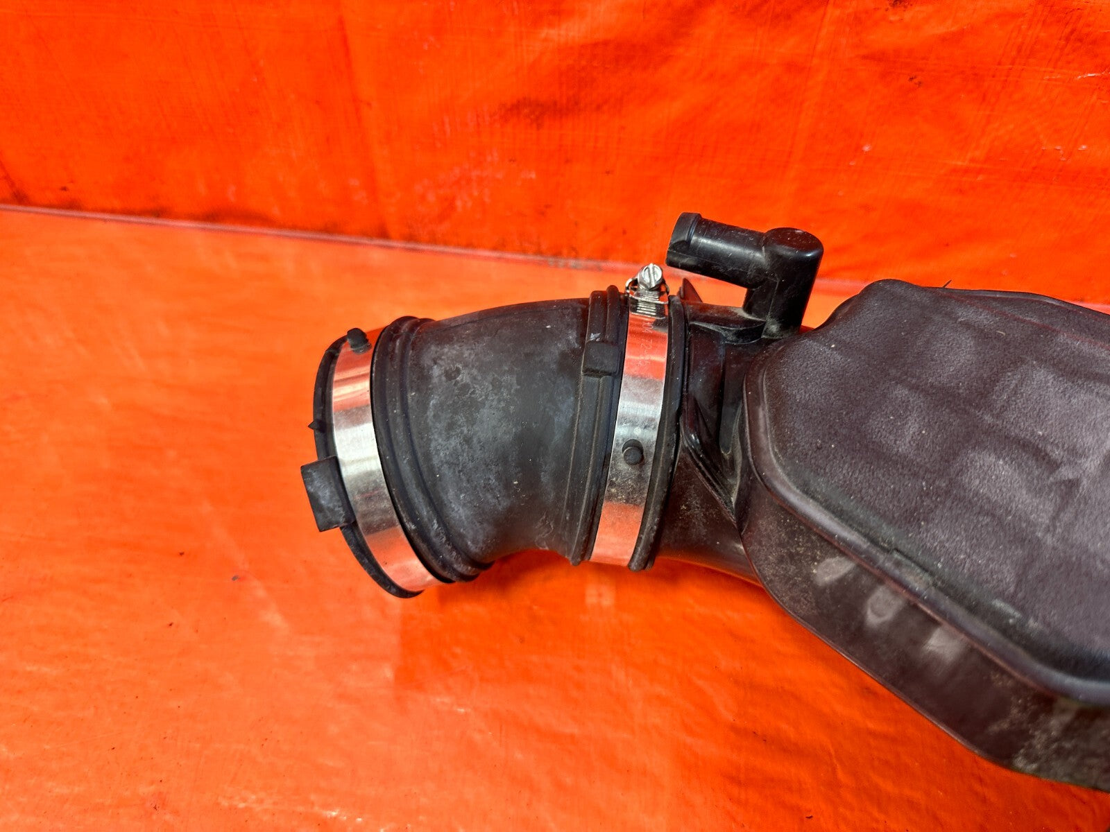 03 07 INFINITI G35 COUPE   VQ35DE AIR INTAKE ARM W/ MAF SENSOR   OEM #2981