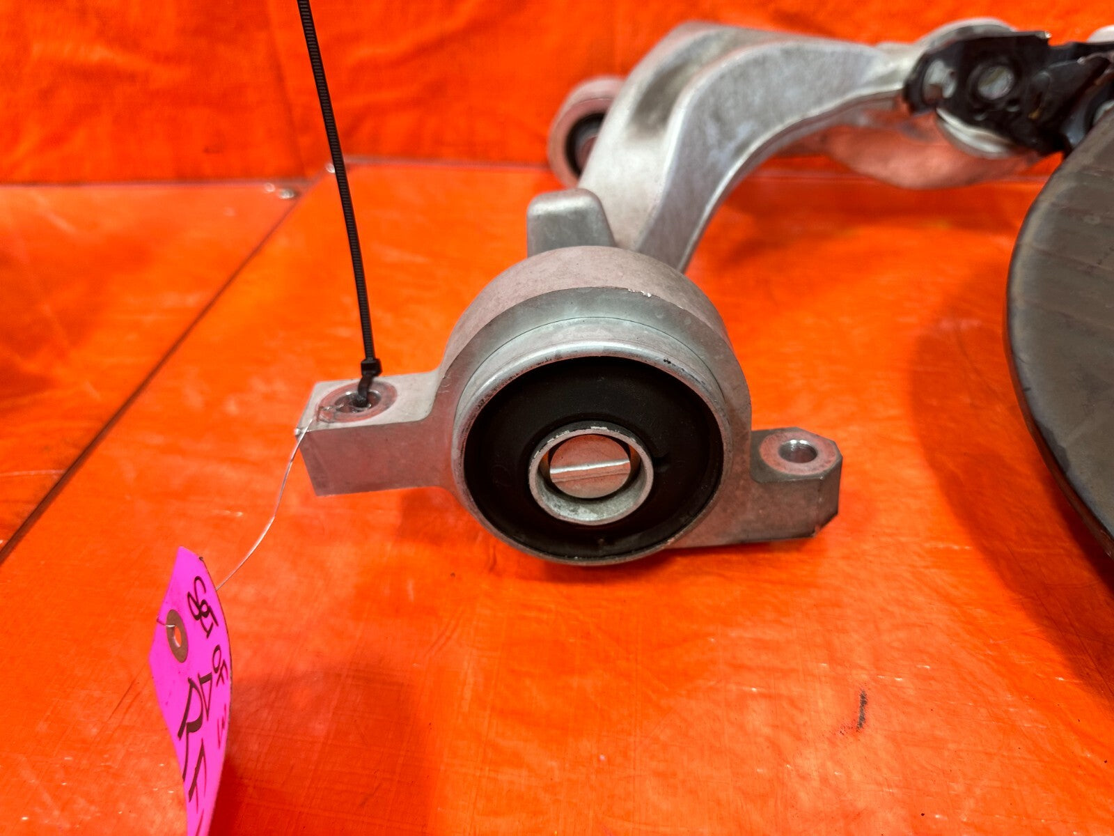 14 20 INFINITI Q50 Q60   RIGHT FRONT SPINDLE & UPPER LOWER CONTROL ARM RWD #2892