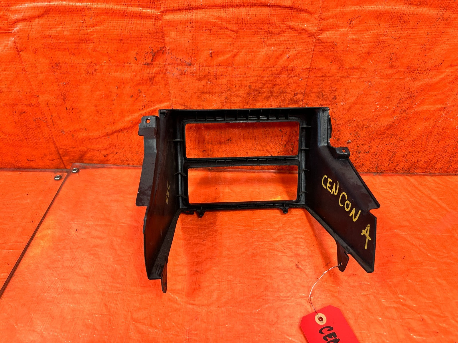 90 91 HONDA CIVIC HATCHBACK   RADIO MOUNTING BRACKET TRIM    OEM 3254