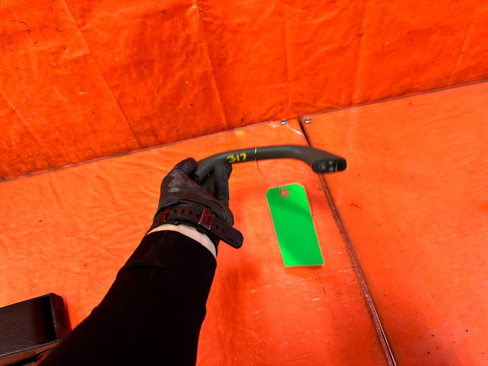 90 91 HONDA CIVIC HATCHBACK   PASSENGER RIGHT   GRAB RAIL HANDLE   OEM 3175