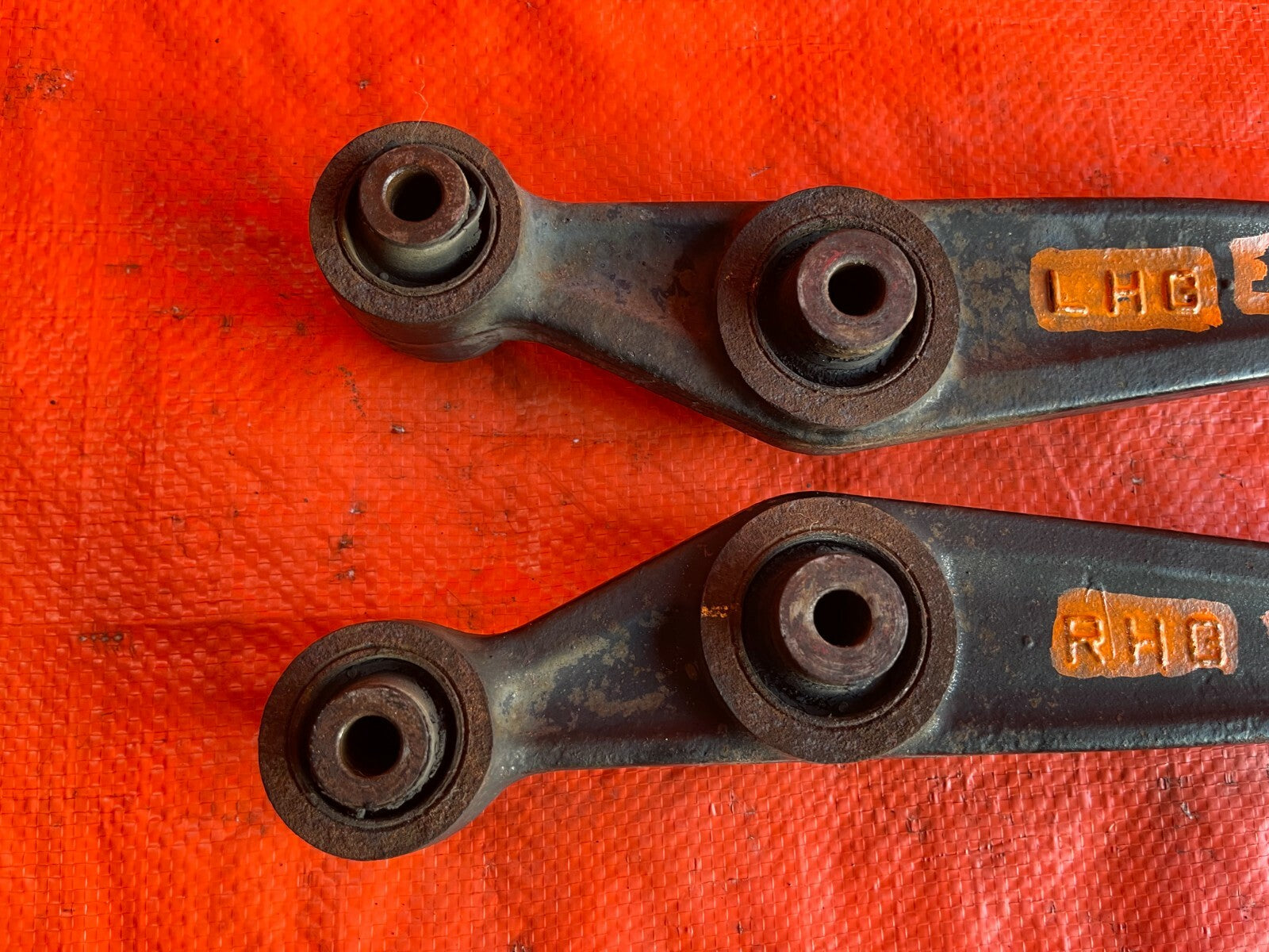 90 91 HONDA CRX   BASE ONLY!   REAR LOWER CONTROL ARM SET ARMS LEFT RIGHT OEM 613