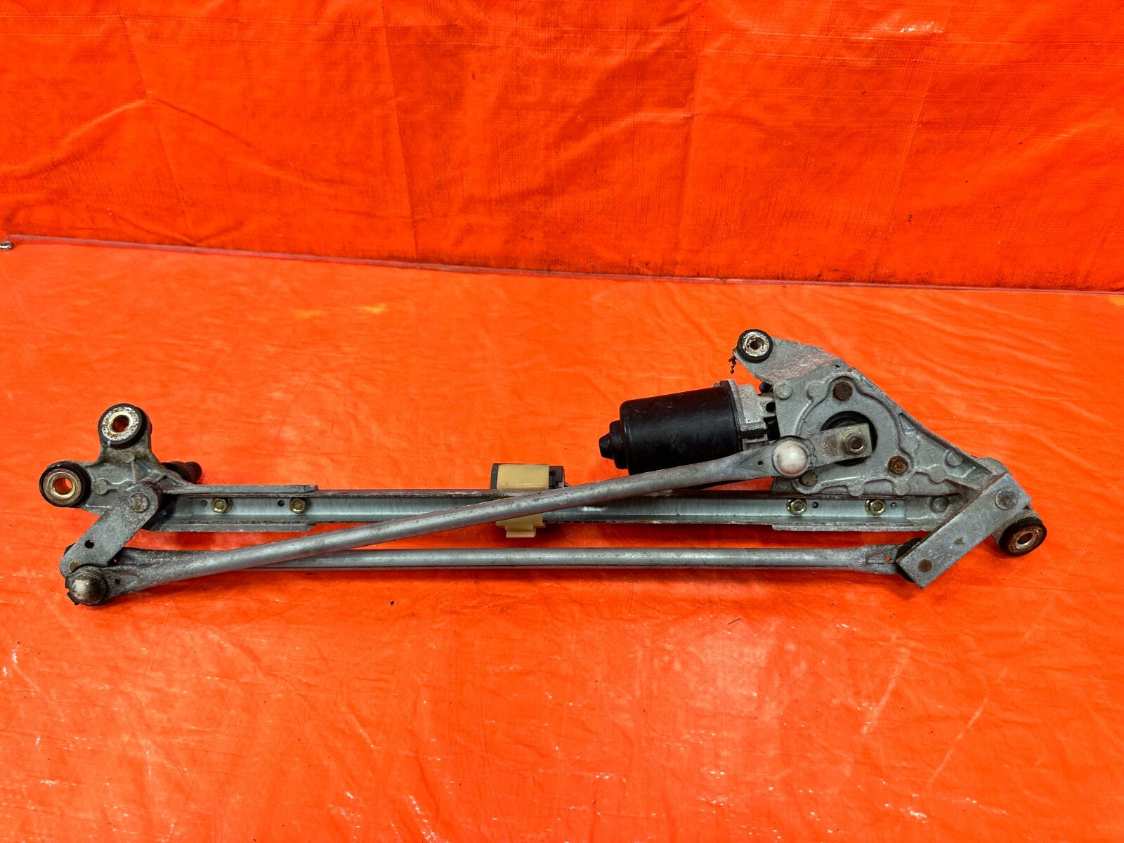 94   01 ACURA INTEGRA   FRONT WINDSHIELD WIPER MOTOR WITH LINKAGE   OEM  #2746
